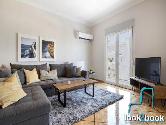FULLY RENOVATED FURNISHED APARTMENT AT THE CENTRE OF GLYFADA 