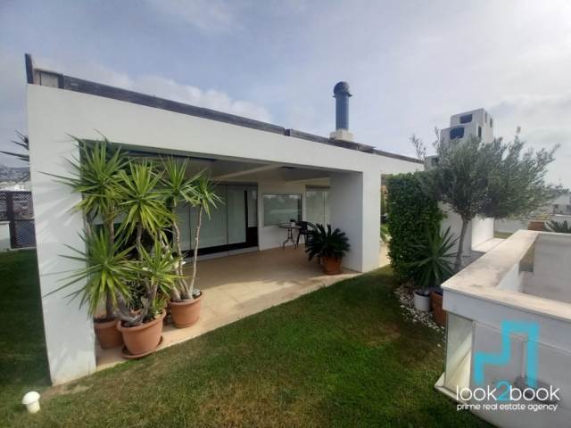 AMAZING MAISONETTE IN VOULA IN EXCELLENT CONDITION 