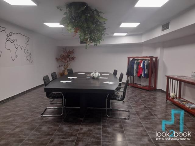 UNDERGROUND COMMERCIAL PROPERTY IN A CENTRAL LOCATION IN ANO GLYFADA IN EXCELLENT CONDITION 