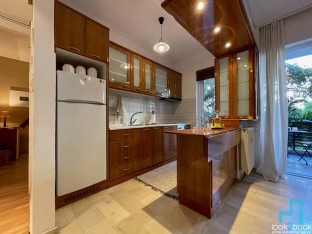 FURNISHED APARTMENT IN THE CENTER OF GLYFADA FORN RENT 