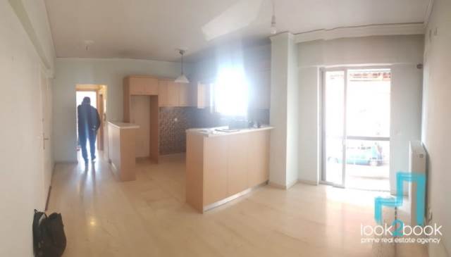 APARTMENT IN VERY GOOD CONDITION CLOSE TO METRO AND TRAM AT NEOS KOSMOS 