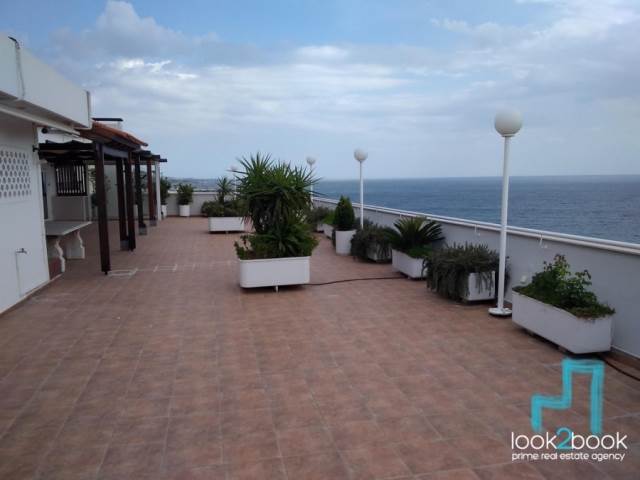 UNIQUE PENTHΟUSE APARTMENT WITH UNILIMITED VIEW IN PALAIO FALIRO 