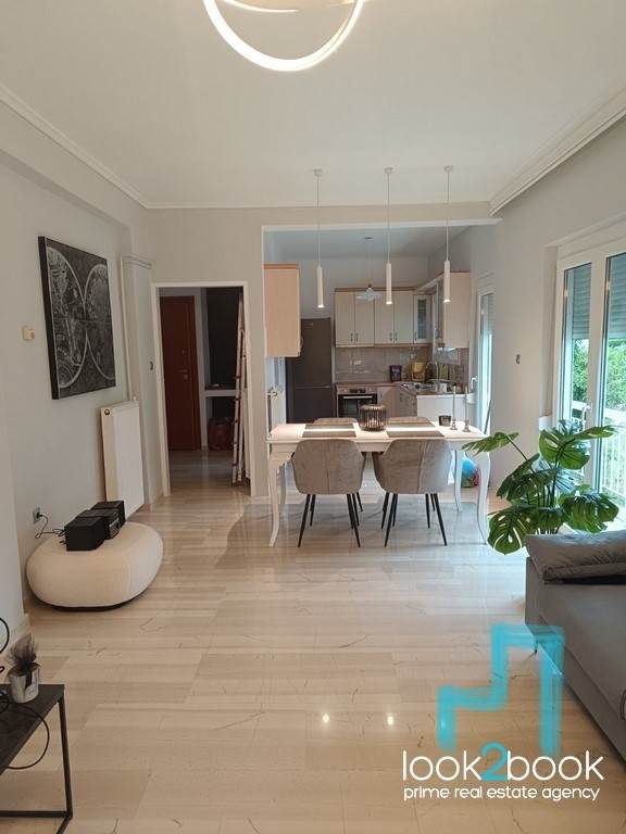 BEAUTIFUL RENOVATED AND FURNISHED APARTMENT IN ANO GLYFADA 