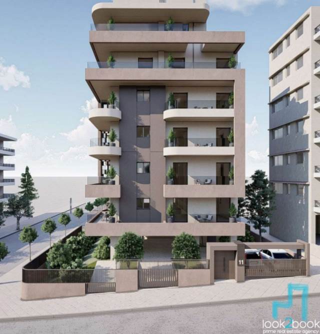 ΦΑΝΤΑΣΤΙΚΗ ΥΠΟ ΚΑΤΑΣΚΕΥΗ ΡΕΤΙΡΕ ΜΕΖΟΝΕΤΑ ΜΕ ΑΠΕΡΙΟΡΙΣΤΗ ΘΕΑ ΣΤΟ ΚΑΛΑΜΑΚΙ 