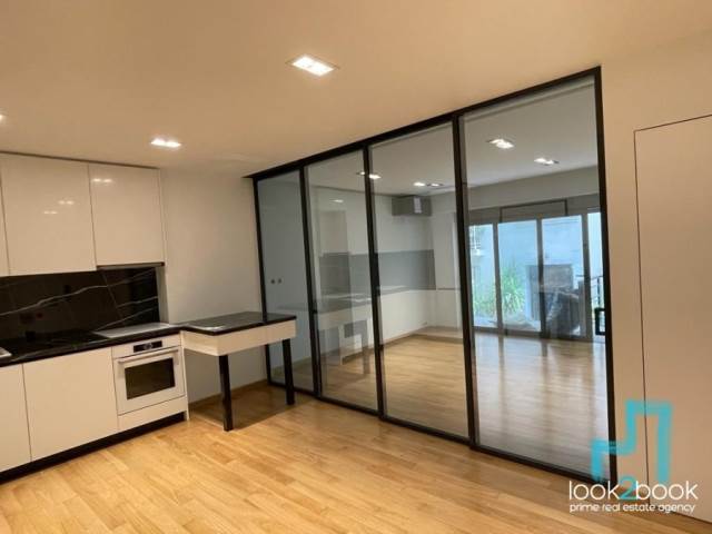 ΚΑΤΑΠΛΗΚΤΙΚΟ SMART HOUSE ΣΕ ΑΡΙΣΤΗ ΚΑΤΑΣΤΑΣΗ ΣΤΟ ΚΟΛΩΝΑΚΙ 