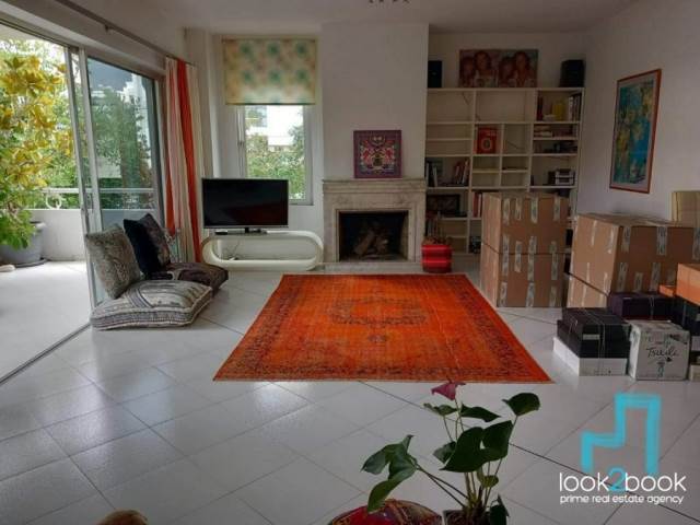 AMAZING APARTMENT IN VERY GOOD CONDITION IN GLYFADA 