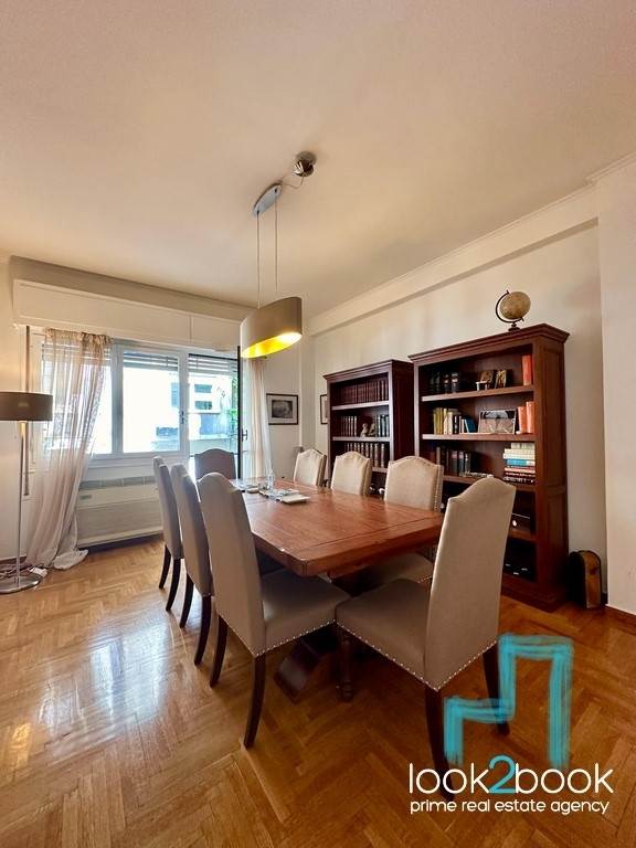 ΟΜΟΡΦΟ ΑΝΑΚΑΙΝΙΣΜΕΝΟ ΔΙΑΜΕΡΙΣΜΑ ΣΤΟ ΚΟΛΩΝΑΚΙ 