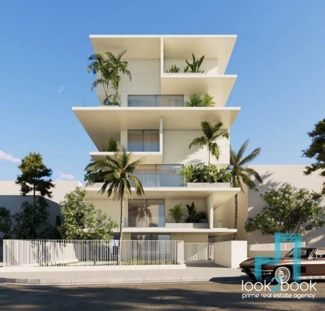 AMAZING MAISONETTE UNDER CONSTRUCTION WITH POOL IN ANO GLYFADA 
