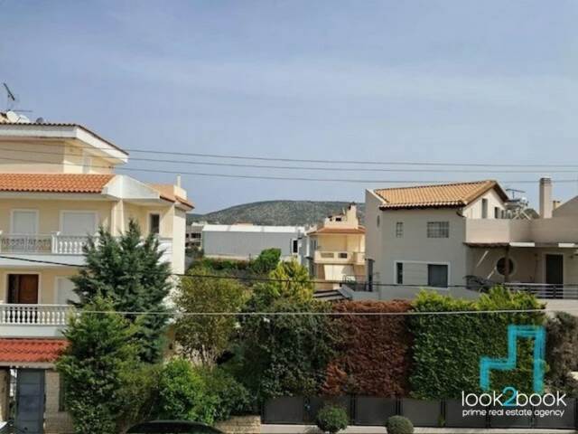 ΟΜΟΡΦΗ ΜΕΖΟΝΕΤΑ ΣΤΗΝ ΜΗΛΑΔΕΖΑ 