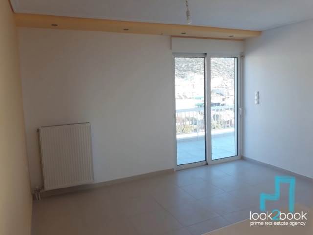 BEAUTIFUL APARTMENT IN ARGYROUPOLI 