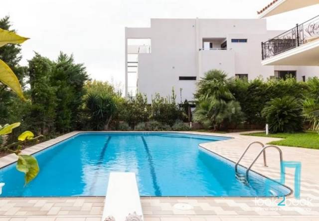 ΕΚΠΛΗΚΤΙΚΗ ΜΟΝΟΚΑΤΟΙΚΙΑ ΜΕ ΙΔΙΩΤΙΚΗ ΠΙΣΙΝΑ ΚΑΙ ΚΗΠΟ ΣΤΗΝ ΒΟΥΛΑ 