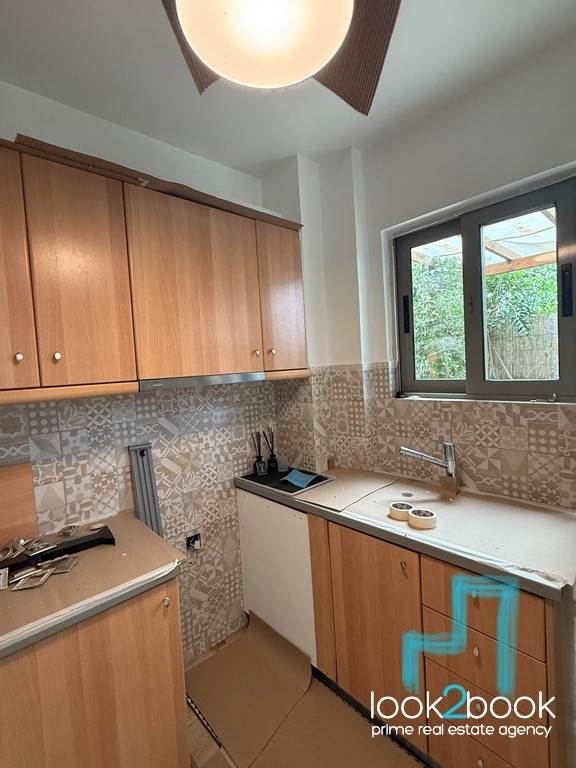 FULL RENOVATED APARTMENT WITH GARDEN IN VARKIZA 