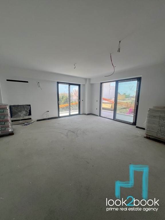 AMAZING NEWLY BUILT APARTMENT IN ANO GLYFADA 