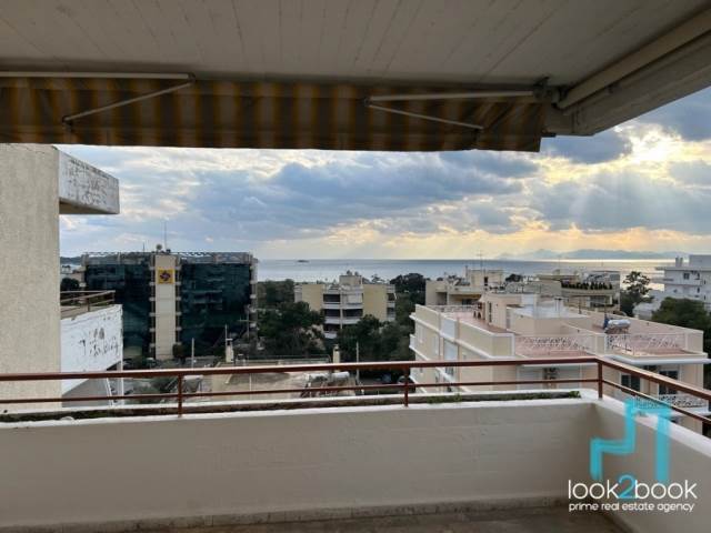 ΕΧCELLENT APARTMENT WITH SEA VIEW IN VOULA IN EXCELLENT CONDITION 