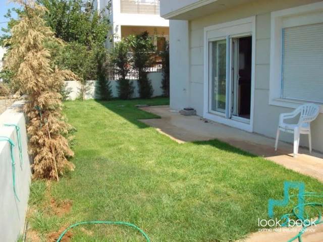 ΕΞΑΙΡΕΤΙΚΟ ΔΙΑΜΕΡΙΣΜΑ ΜΕ ΑΠΟΚΛΕΙΣΤΙΚΗ ΧΡΗΣΗ ΚΗΠΟΥ ΣΤΟ ΛΑΓΟΝΗΣΙ 