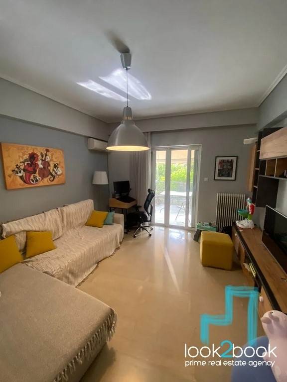 BEAUTIFUL APARTMENT IN ELLINIKO 