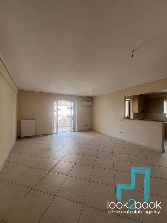 EXCELLENT APARTMENT IN VARI 