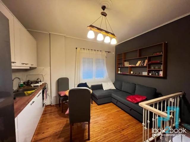 BEAUTIFUL RENOVATED AND FURNISHED MAISONETTE IN PALAIO FALIRO 