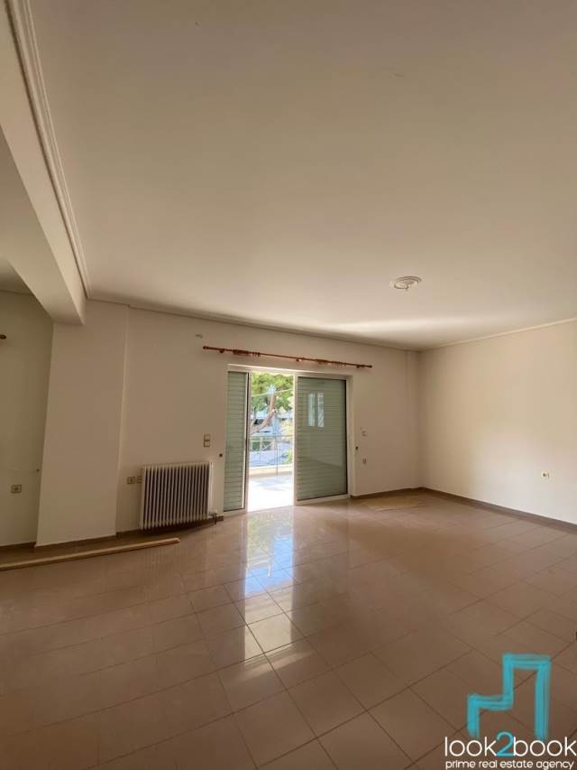 EXCELLENT FLOOR APARTMENT IN ANO GLYFADA 