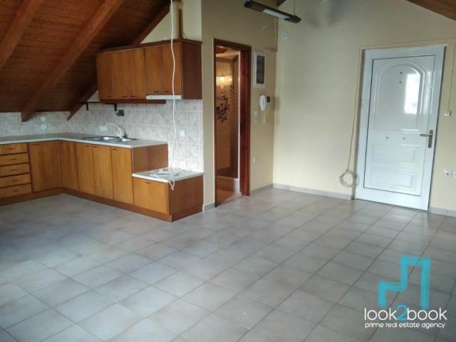 BEAUTIFUL STUDIO IN ANO GLYFADA 