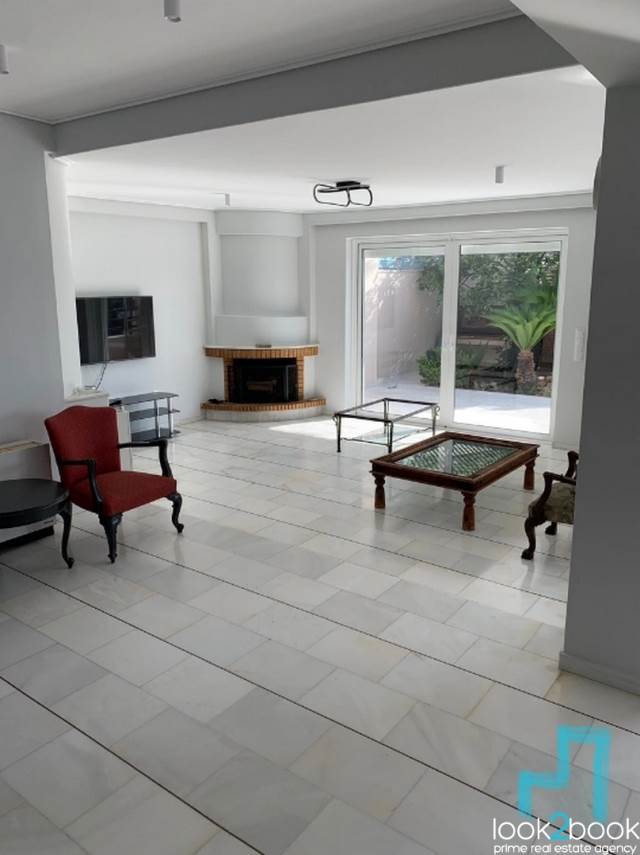 AMAZING FLOOR APARTMENT IN PANORAMA  