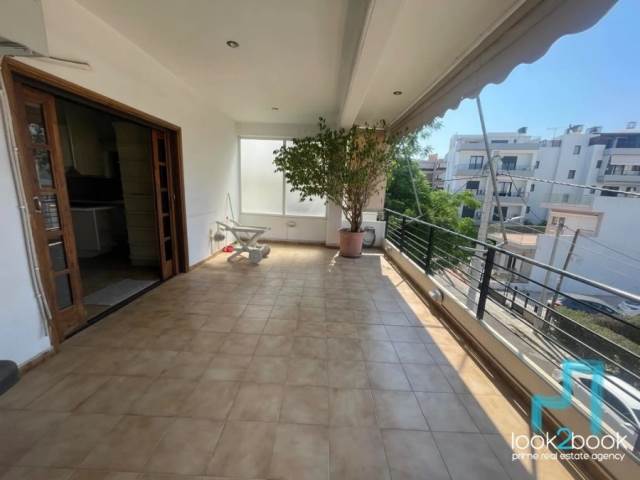 ΠΩΛΗΣΗ ΔΙΑΜΕΡΙΣΜΑΤΟΣ ΣΤΗ ΓΛΥΦΑΔΑ 