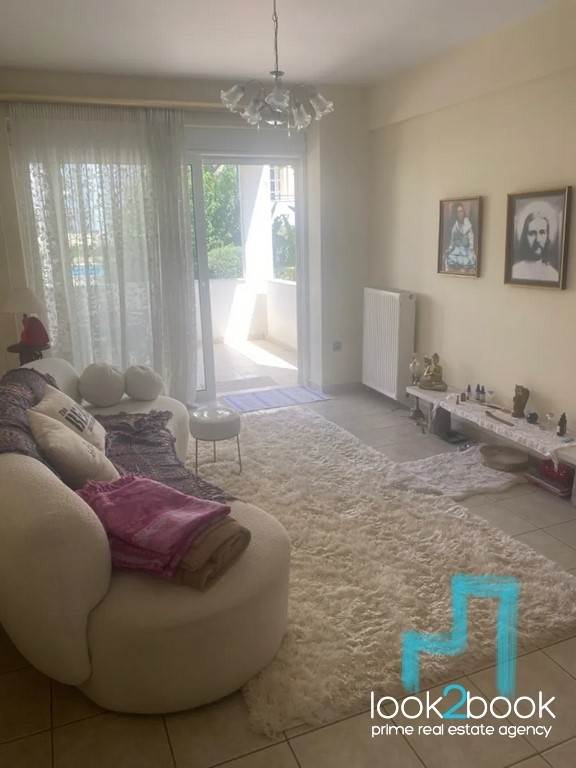 RENOVATED FURNISHED APARTMENT AT THE CENTRE OF GLYFADA 