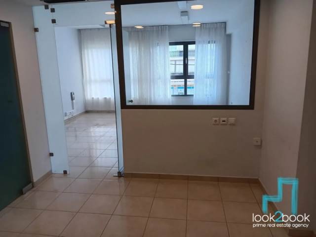 BEAUTIFUL PROFESSIONAL SPACE IN ANO GLYFADA 
