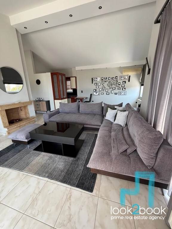 RENTAL OF A RENOVATED AND FURNISHED APARTMENT IN VOULA 