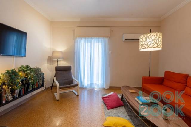 ΕΞΑΙΡΕΤΙΚΟ ΠΛΗΡΩΣ ΕΠΙΠΛΩΜΕΝΟ ΔΙΑΜΕΡΙΣΜΑ ΣΕ ΠΟΛΥ ΚΑΛΗ ΚΑΤΑΣΤΑΣΗ ΣΤΟ ΤΡΟΚΑΝΤΕΡΟ 