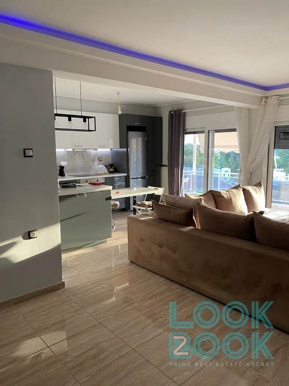FULL RENOVATED APARTMENT WITH SEA VIEW AT CENTRE OF GLYFADA IN GREAT CONDITION 