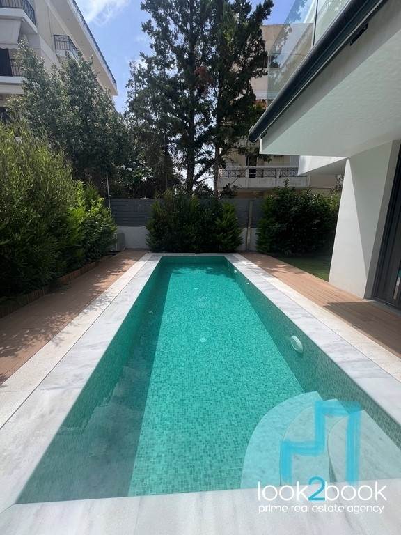 ΕΚΠΛΗΚΤΙΚΗ ΜΕΖΟΝΕΤΑ ΜΕ ΙΔΙΩΤΙΚΗ ΠΙΣΙΝΑ ΚΑΙ ΚΗΠΟ ΣΤΗΝ ΚΑΤΩ ΓΛΥΦΑΔΑ 