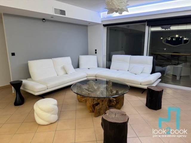 ΠΩΛΗΣΗ ΕΠΙΠΛΩΜΕΝΟΥ ΔΙΑΜΕΡΙΣΜΑΤΟΣ ΣΤΟ ΠΑΛΑΙΟ ΦΑΛΗΡΟ 