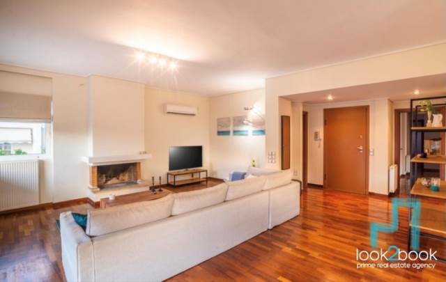 RENOVATED FURNISHED APARTMENT IN VOULIAGMENI 