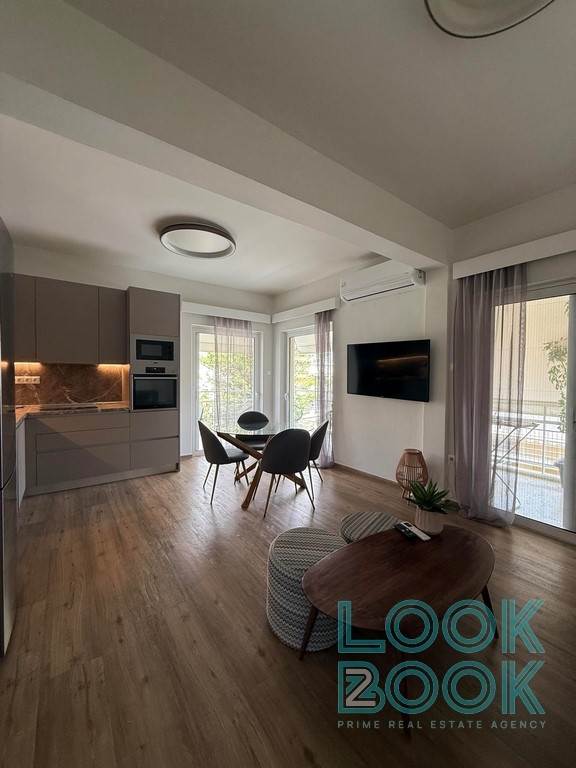 SALE OF AN EXCEPTIONAL FURNISHED APARTMENT IN THE CENTER OF VARKIZA 