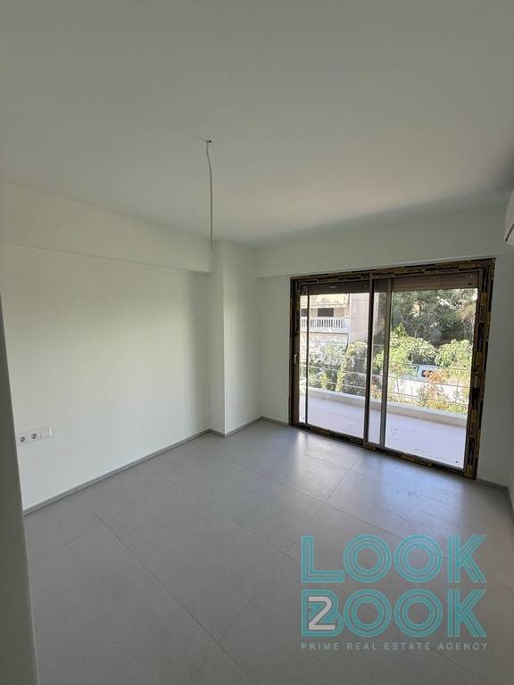 ΕΝΟΙΚΙΑΣΗ ΝΕΟΔΜΗΤΗΣ ΜΕΖΟΝΕΤΑΣ ΣΤΗΝ ΚΑΡΔΙΑ ΤΗΣ ΓΛΥΦΑΔΑΣ 