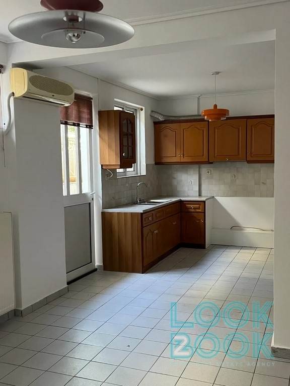 APARTMENT FOR RENT IN TERPSITHEA WITH USE OF GARDEN 