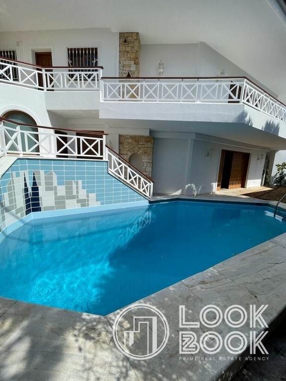 SINGLE HOUSE WITH PRIVATE SWIMMING POOL AND GARDEN IN PANORAMA OF VOULA 