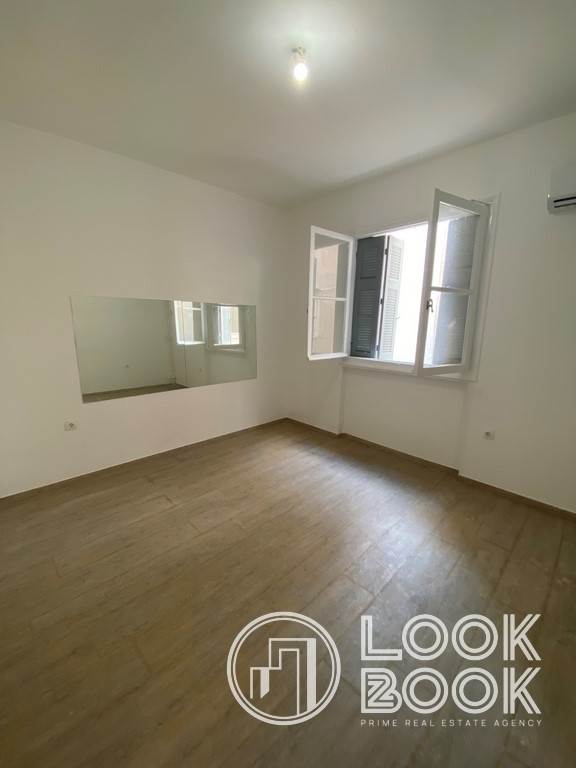 ΓΡΑΦΕΙΟ ΣΕ ΚΑΛΗ ΚΑΤΑΣΤΑΣΗ ΣΤΟ ΚΕΝΤΡΟ ΤΗΣ ΑΘΗΝΑΣ 