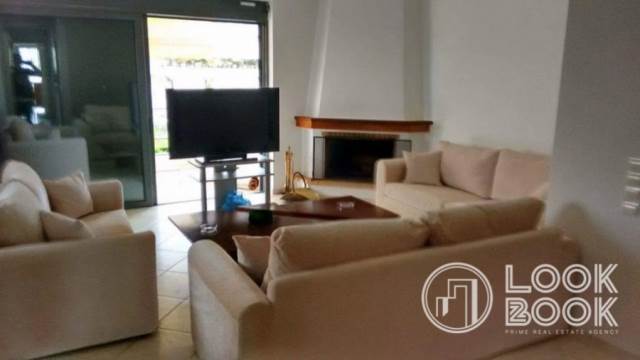 ΕΝΟΙΚΙΑΣΗ ΑΝΑΚΑΙΝΙΣΜΕΝΟΥ ΔΙΑΜΕΡΙΣΜΑΤΟΣ ΣΣΤΗΝ ΑΝΩ ΓΛΥΦΑΔΑ 