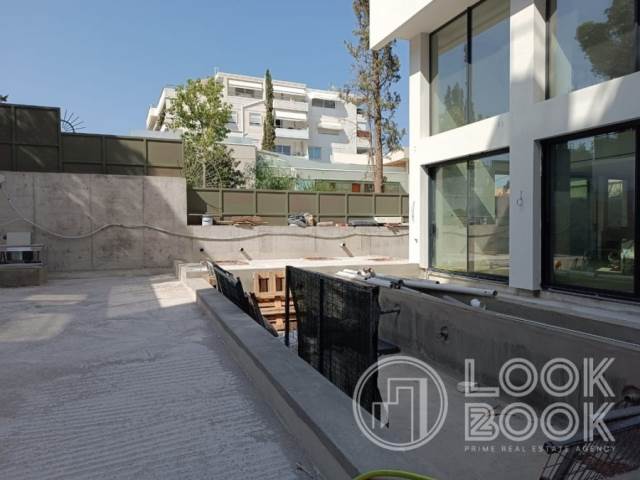 ΕΝΟΙΚΙΑΣΗ ΕΞΑΙΡΕΤΙΚΗΣ ΜΕΖΟΝΕΤΑΣ ΜΕ ΠΙΣΙΝΑ ΣΤΟ ΚΕΝΤΡΟ ΤΗΣ ΓΛΥΦΑΔΑΣ ΝΕΟΔΜΗΤΗ 