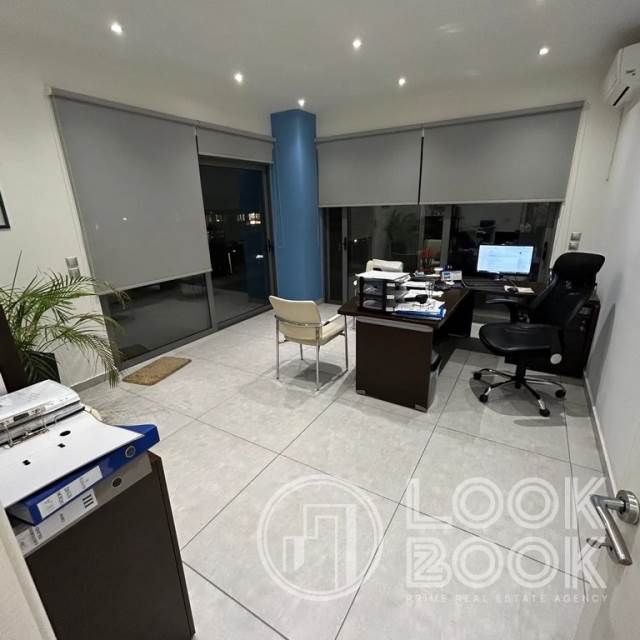 EXCELLENT PROFESSIONAL SPACE FOR RENT IN A GREAT AND BRIGHT LOCATION IN VOULA 