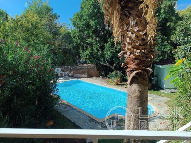 ΕΝΟΙΚΙΑΣΗ ΕΞΑΙΡΕΤΙΚΟΥ ΕΠΙΠΛΩΜΕΝΟΥ ΔΙΑΜΕΡΙΣΜΑΤΟΣ ΣΤΗ ΒΟΥΛΑ ΜΕ ΠΙΣΙΝΑ 