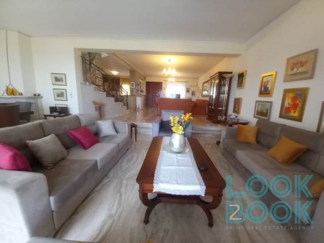 ΚΑΤΑΠΛΗΚΤΙΚΗ ΜΕΖΟΝΕΤΑ ΜΕ ΜΟΝΑΔΙΚΗ ΘΕΑ ΘΑΛΑΣΣΑ ΣΤΟ ΠΑΝΟΡΑΜΑ ΤΗΣ ΒΟΥΛΑΣ 