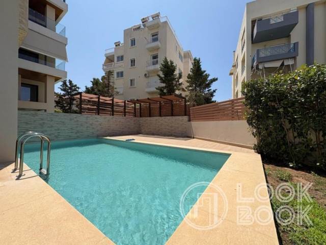 ΕΞΑΙΡΕΤΙΚΗ ΝΕΟΔΜΗΤΗ ΜΕΖΟΝΕΤΑΣ ΜΕ ΙΔΙΩΤΙΚΗ ΠΙΣΙΝΑ ΣΤΟ ΚΕΝΤΡΟ ΤΗΣ ΒΟΥΛΑΣ 