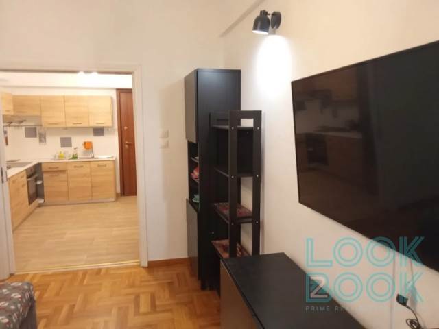 FULL FURNISHED APARTMENT IN GOOD CONDITION AT CENTER OF PALAIO FALIRO 