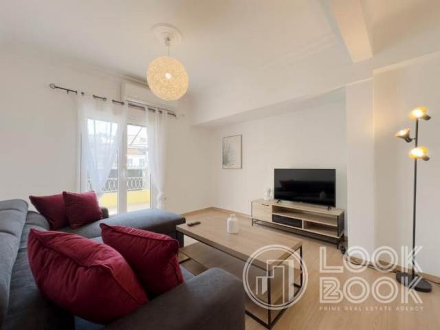 ΠΛΗΡΩΣ ΕΠΙΠΛΩΜΕΝΟ ΔΙΑΜΕΡΙΣΜΑ ΚΟΝΤΑ ΣΤΟ ΠΟΛΥΤΕΧΝΕΙΟ ΣΕ ΠΟΛΥ ΚΑΛΗ ΚΑΤΑΣΤΑΣΗ 