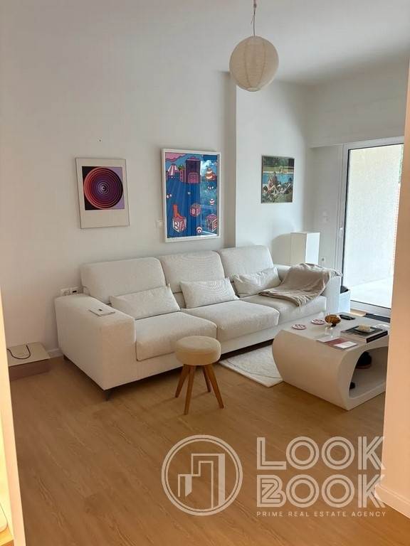 ΕΝΟΙΚΙΑΣΗ ΑΝΑΚΑΙΝΙΣΜΕΝΟΥ ΔΙΑΜΕΡΙΣΜΑΤΟΣ ΔΙΠΛΑ ΣΤΗ ΘΑΛΑΣΣΑ ΣΤΗ ΒΟΥΛΑ 