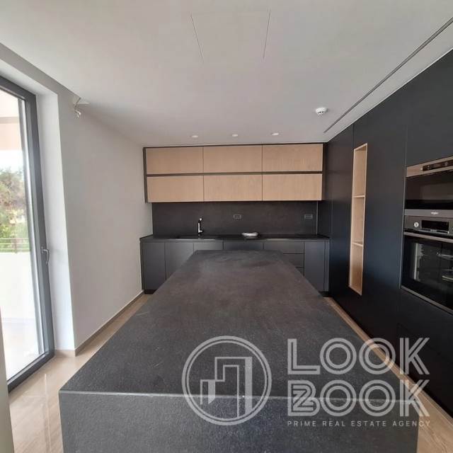 ΕΞΑΙΡΕΤΙΚΟ ΝΕΟΔΜΗΤΟ ΔΙΑΜΕΡΙΣΜΑ ΣΤΗΝ ΓΛΥΦΑΔΑ 