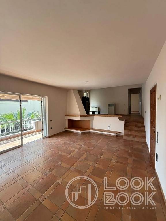 ΕΞΑΙΡΕΤΙΚΟ ΔΙΑΜΕΡΙΣΜΑ ΣΤΗ ΝΕΑ ΚΑΛΥΜΝΟ ΒΟΥΛΑΣ 